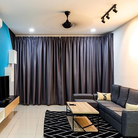 Southwest Designer Suite By D Imperio Homestay Penang Bayan Lepas Exteriör bild