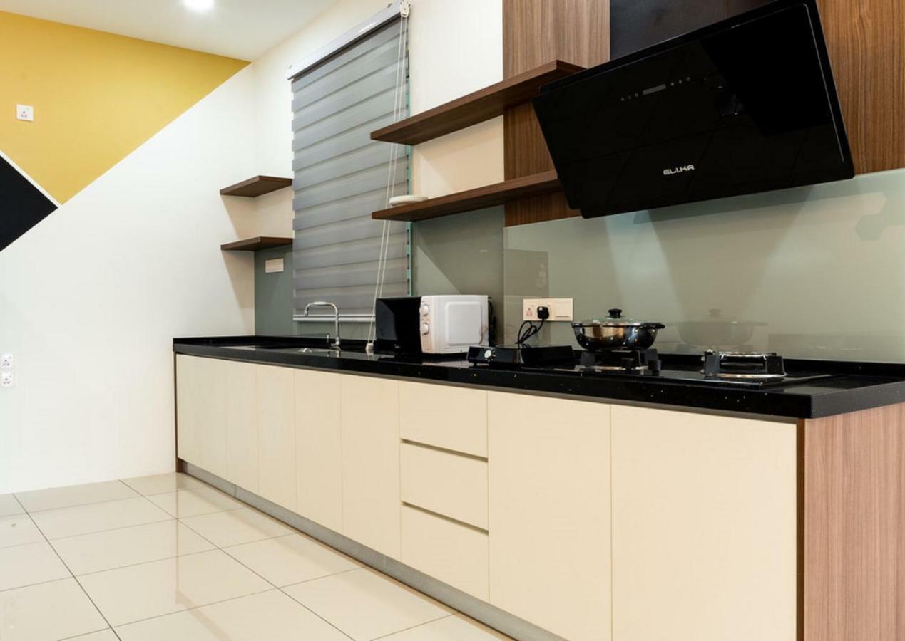 Southwest Designer Suite By D Imperio Homestay Penang Bayan Lepas Exteriör bild
